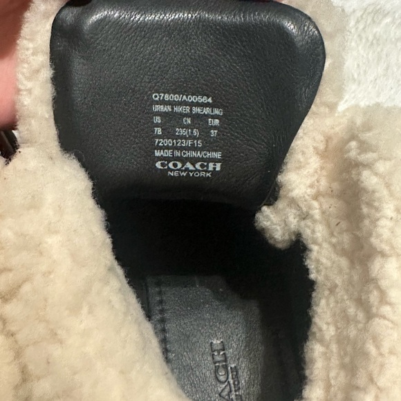Coach Shearling Boots Urban Hiker Leather Turnlock Platform Sneaker size 7B - Picture 4 of 8